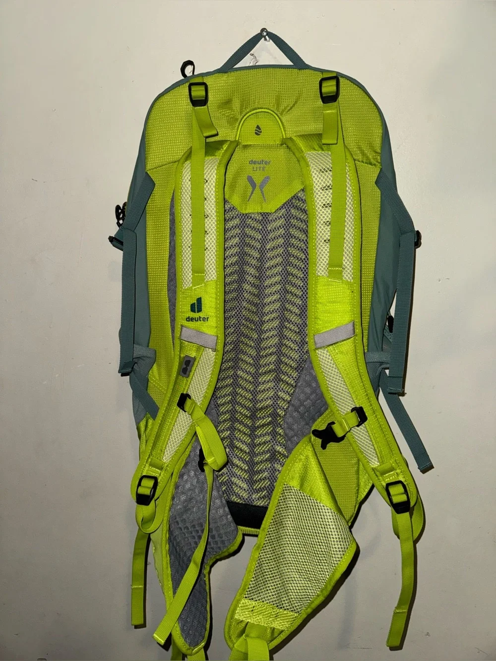 Deuter Lite Backpack in Jade Citrus